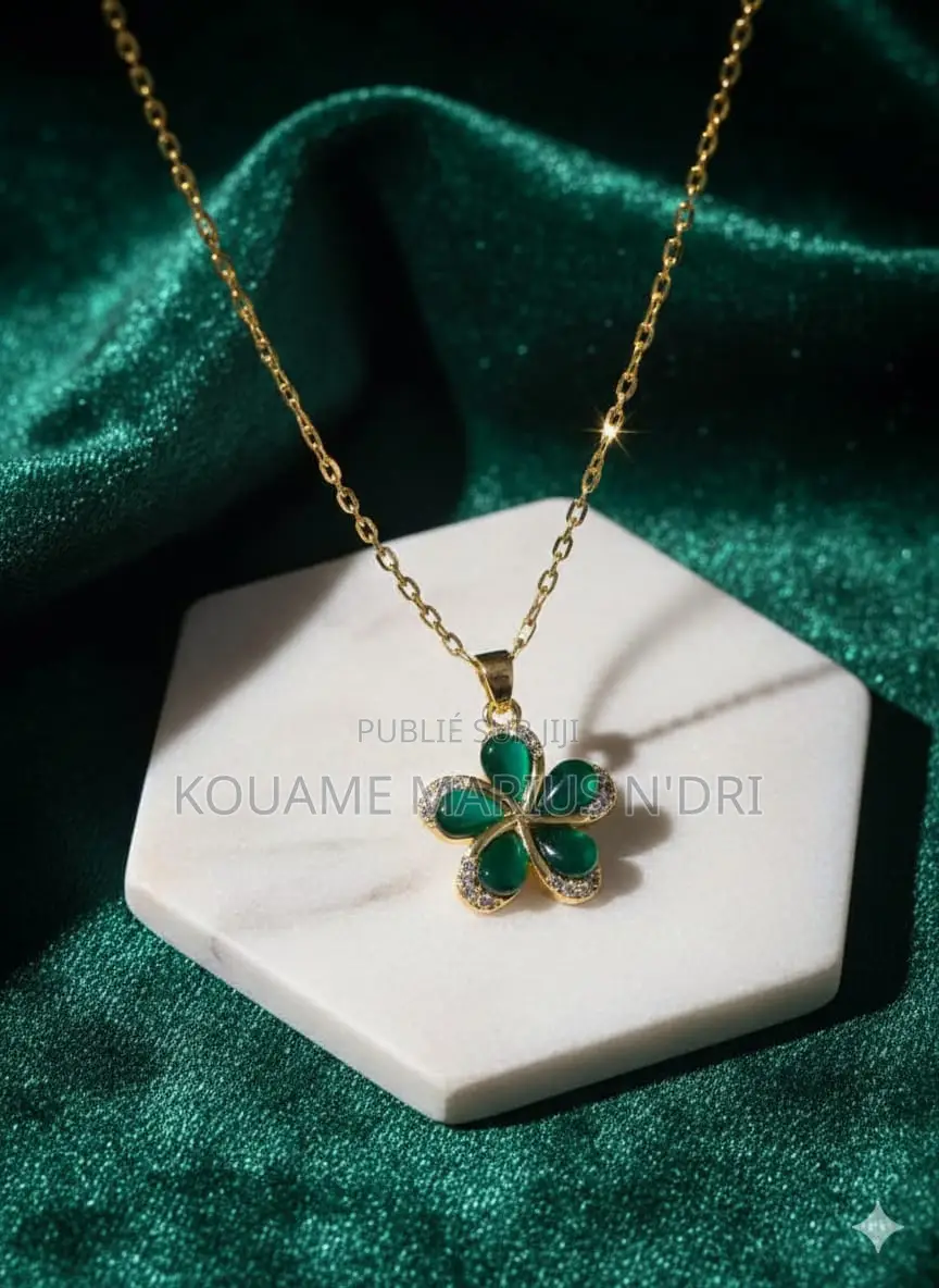 Vend De Chaîne Et Bracelet