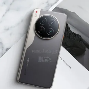 Nouveau Tecno Camon 40 Premier 256 GB Doré