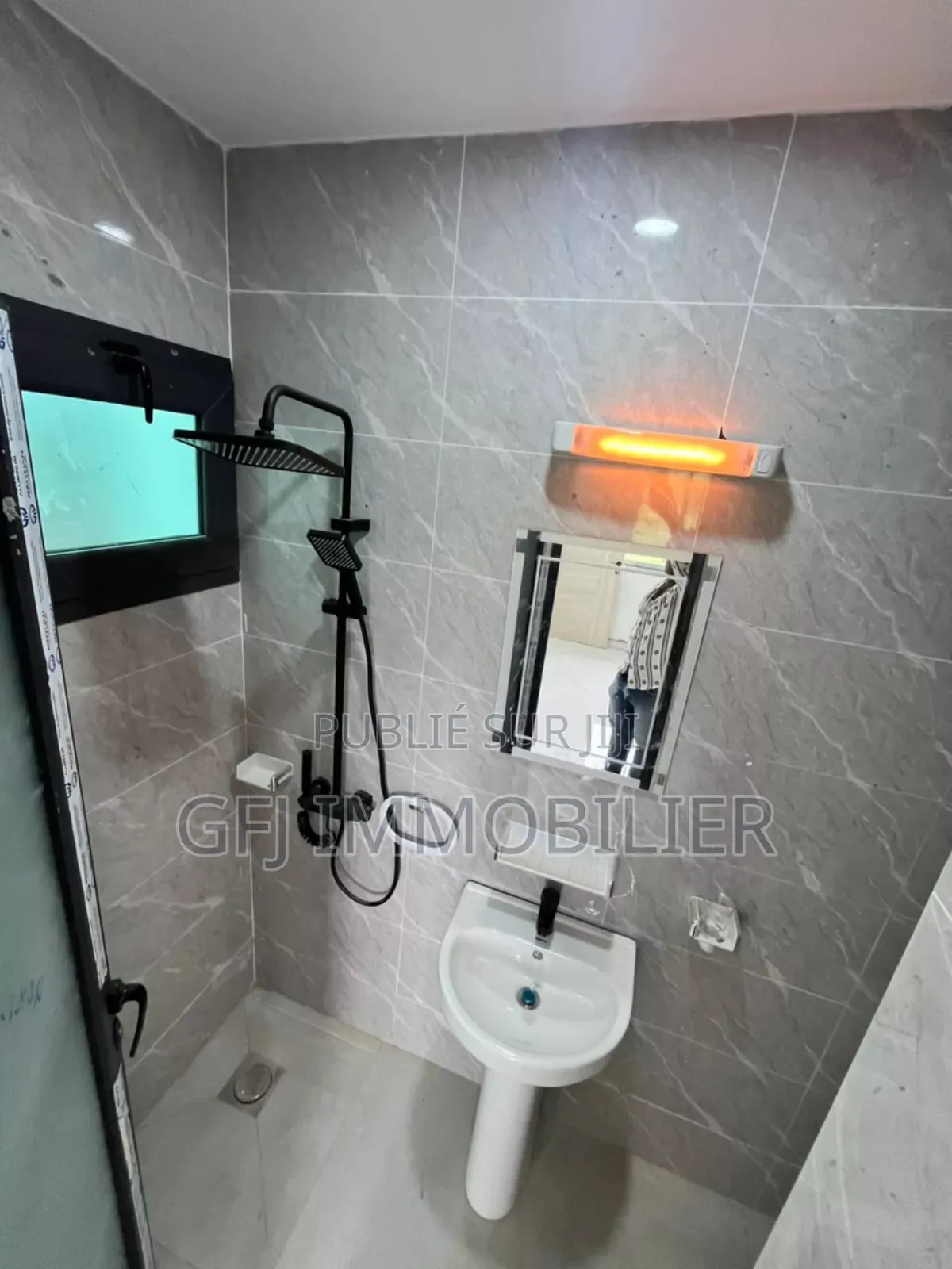 5chbre Duplex dans G.F.J Immobilier, Cocody à Vendre