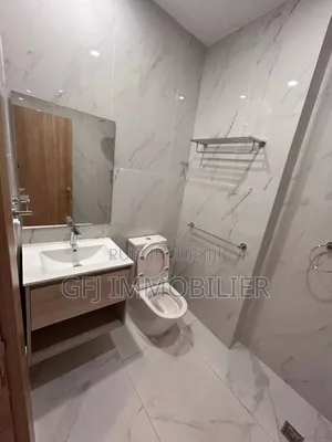 4chbre Appartement dans G.F.J Immobilier, Cocody à Vendre