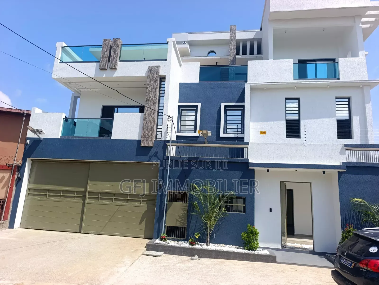 7chbre Villa dans G.F.J Immobilier, Cocody à Vendre