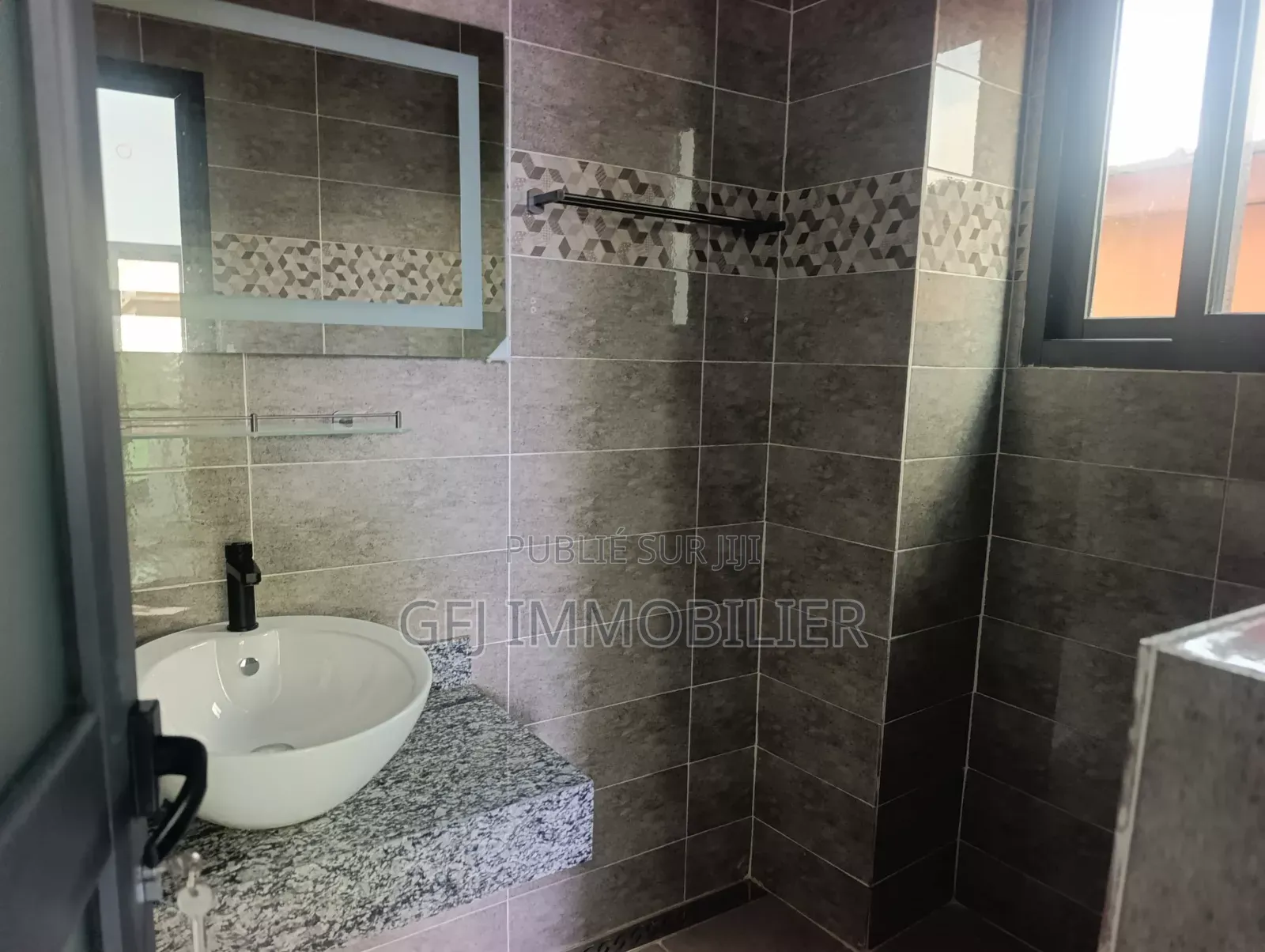 7chbre Villa dans G.F.J Immobilier, Cocody à Vendre