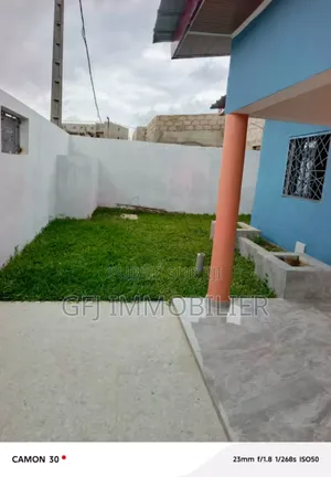4chbre Duplex dans G.F.J Immobilier, Cocody à Vendre