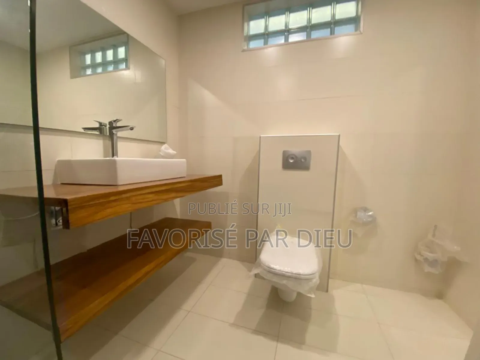 2chbre Appartement-terrasse dans Cocody à Vendre