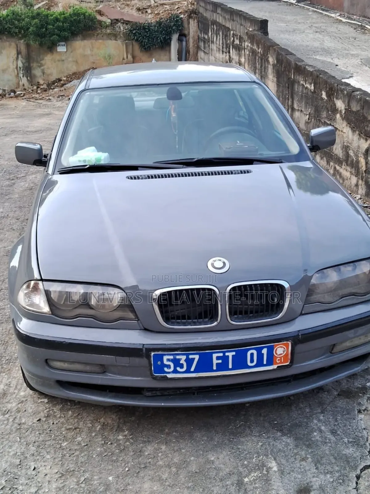 BMW 3 Series 318Ci RWD 2002 Gris