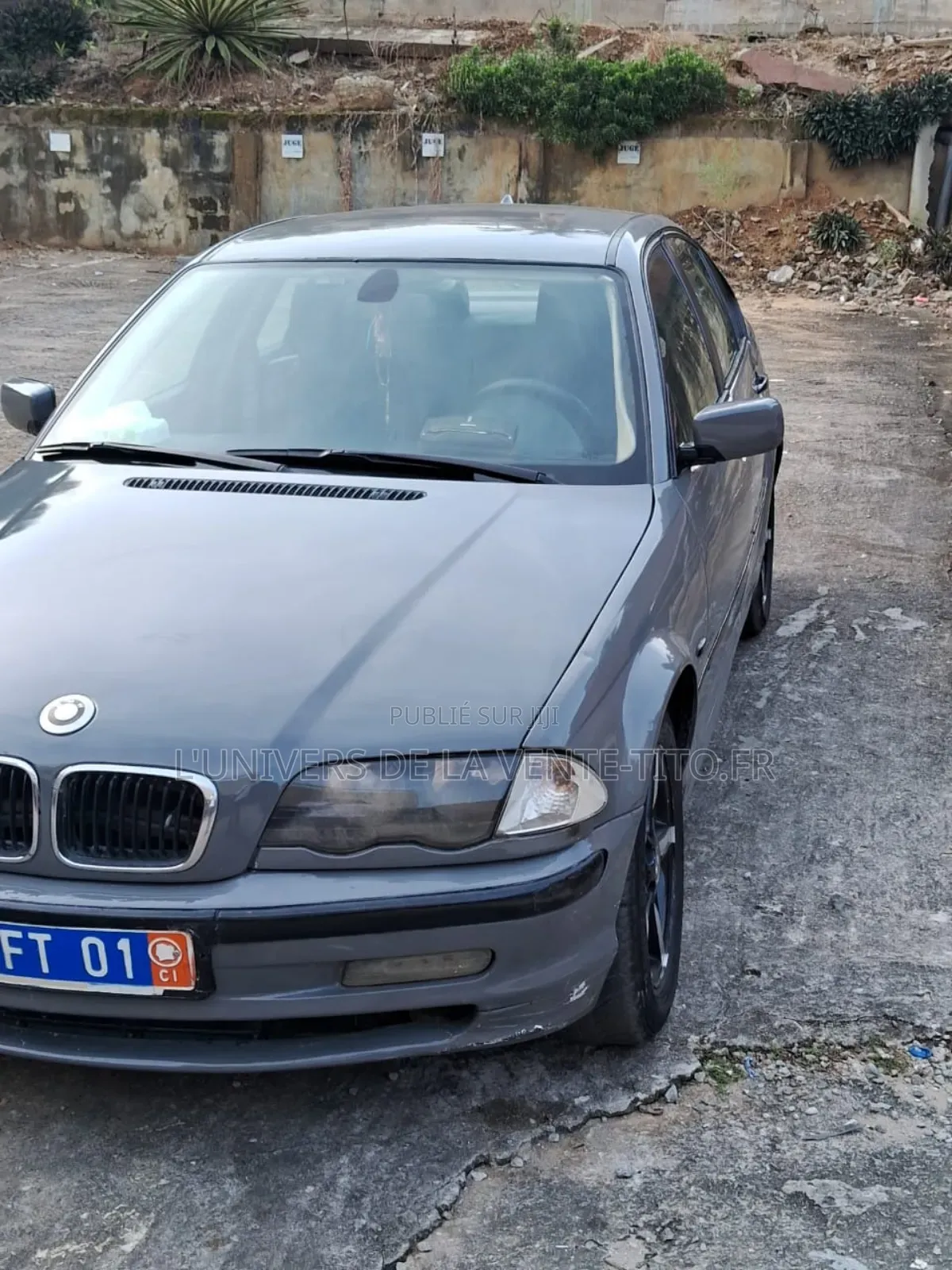 BMW 3 Series 318Ci RWD 2002 Gris