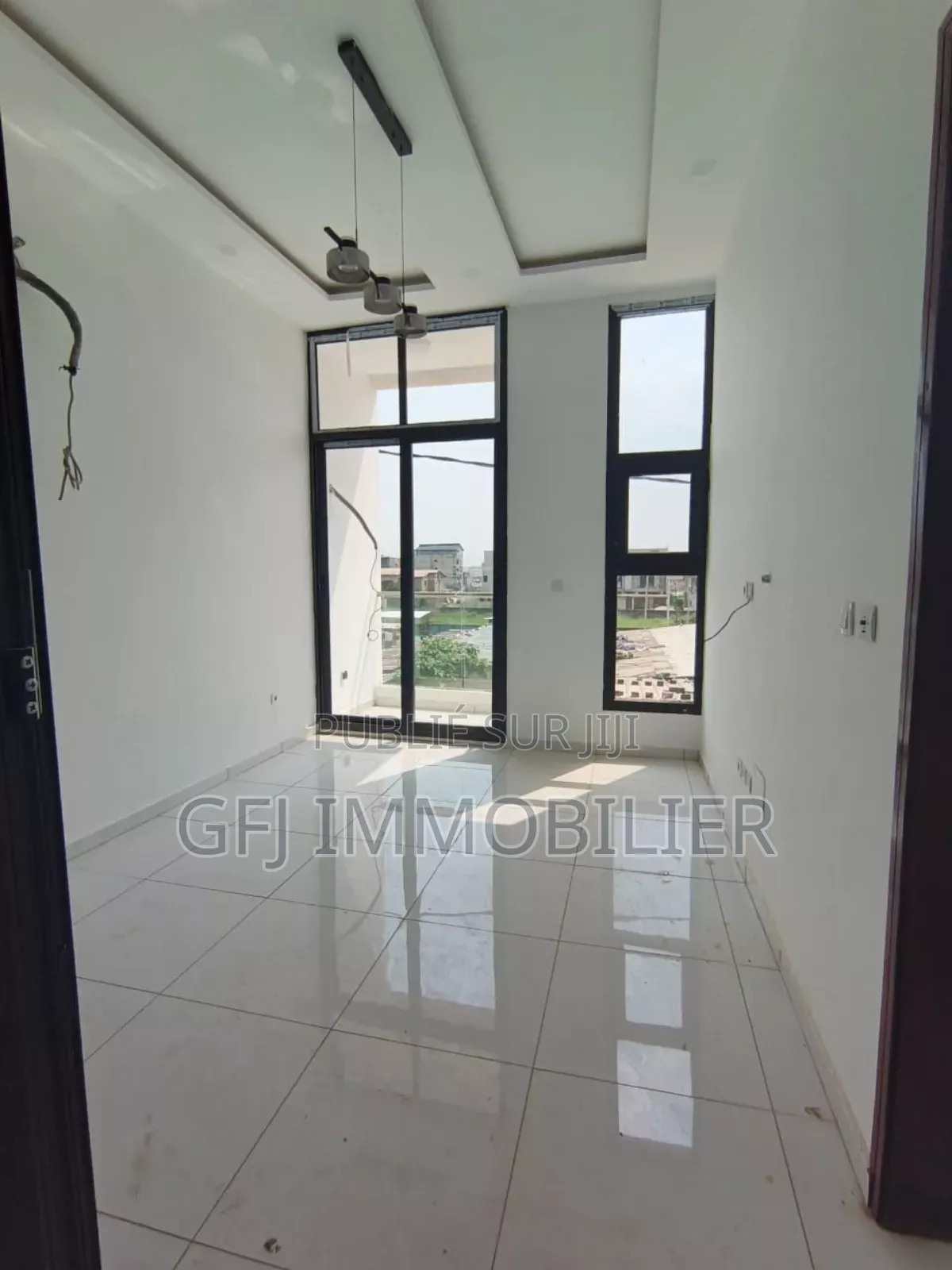 4chbre Duplex dans G.F.J Immobilier, Cocody à Vendre