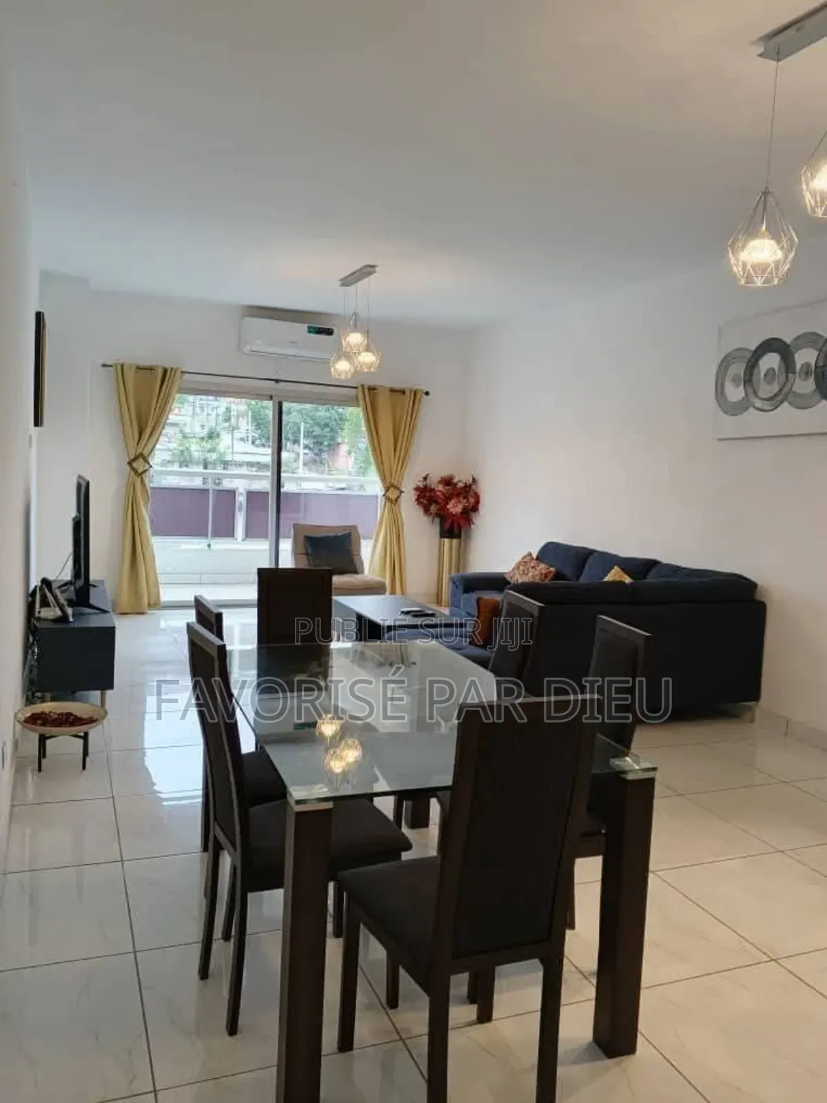 3chbre Appartement dans Cocody à Vendre