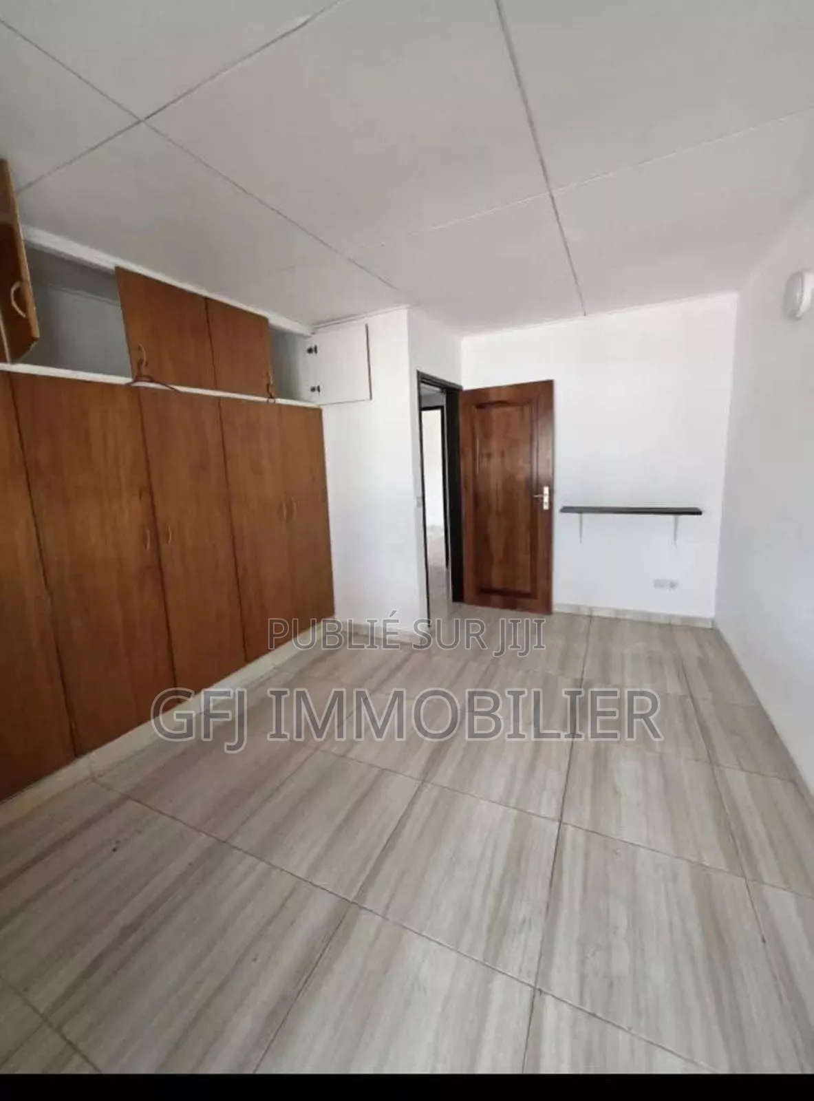 4chbre Duplex dans G.F.J Immobilier, Cocody à Vendre