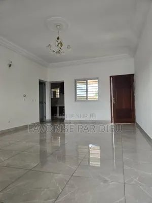 1chbre Appartement dans Cocody à Louer