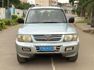 Mitsubishi Pajero Mini XR 2001 Gris