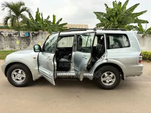Mitsubishi Pajero Mini XR 2001 Gris