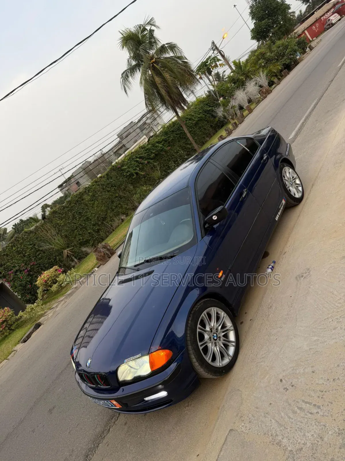 BMW 318i 2000 Bleu