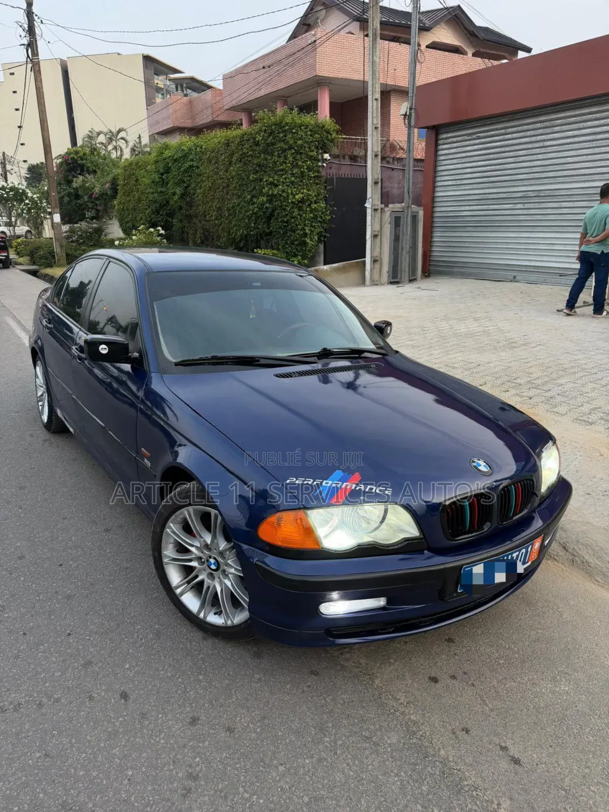BMW 318i 2000 Bleu