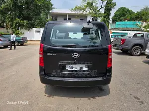 Hyundai Starex 2017 Noir