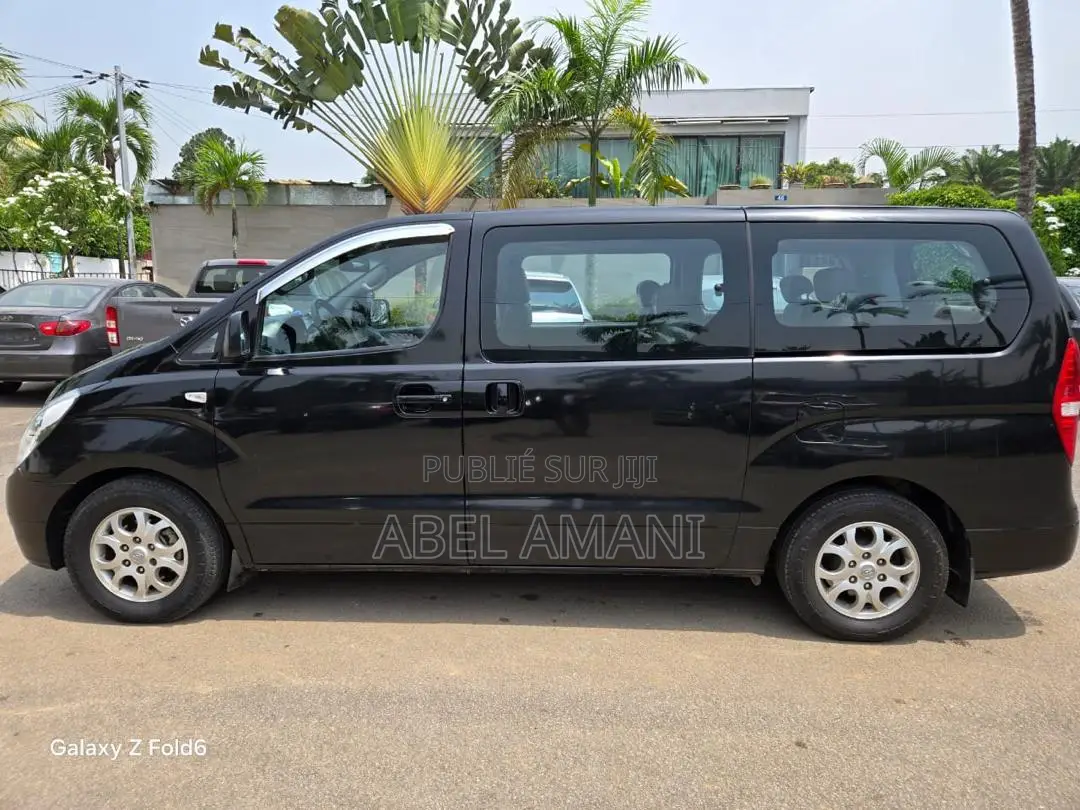 Hyundai Starex 2017 Noir