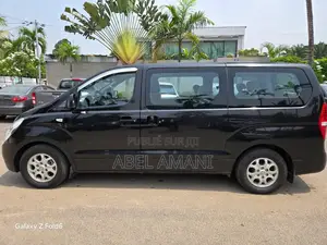 Hyundai Starex 2017 Noir