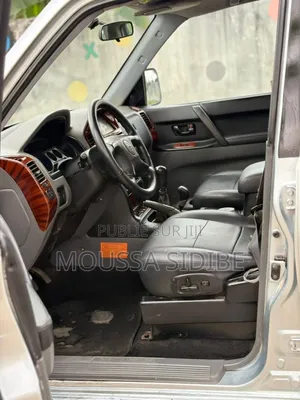 Mitsubishi Pajero V80 3.2 DI-D 2021 Gris