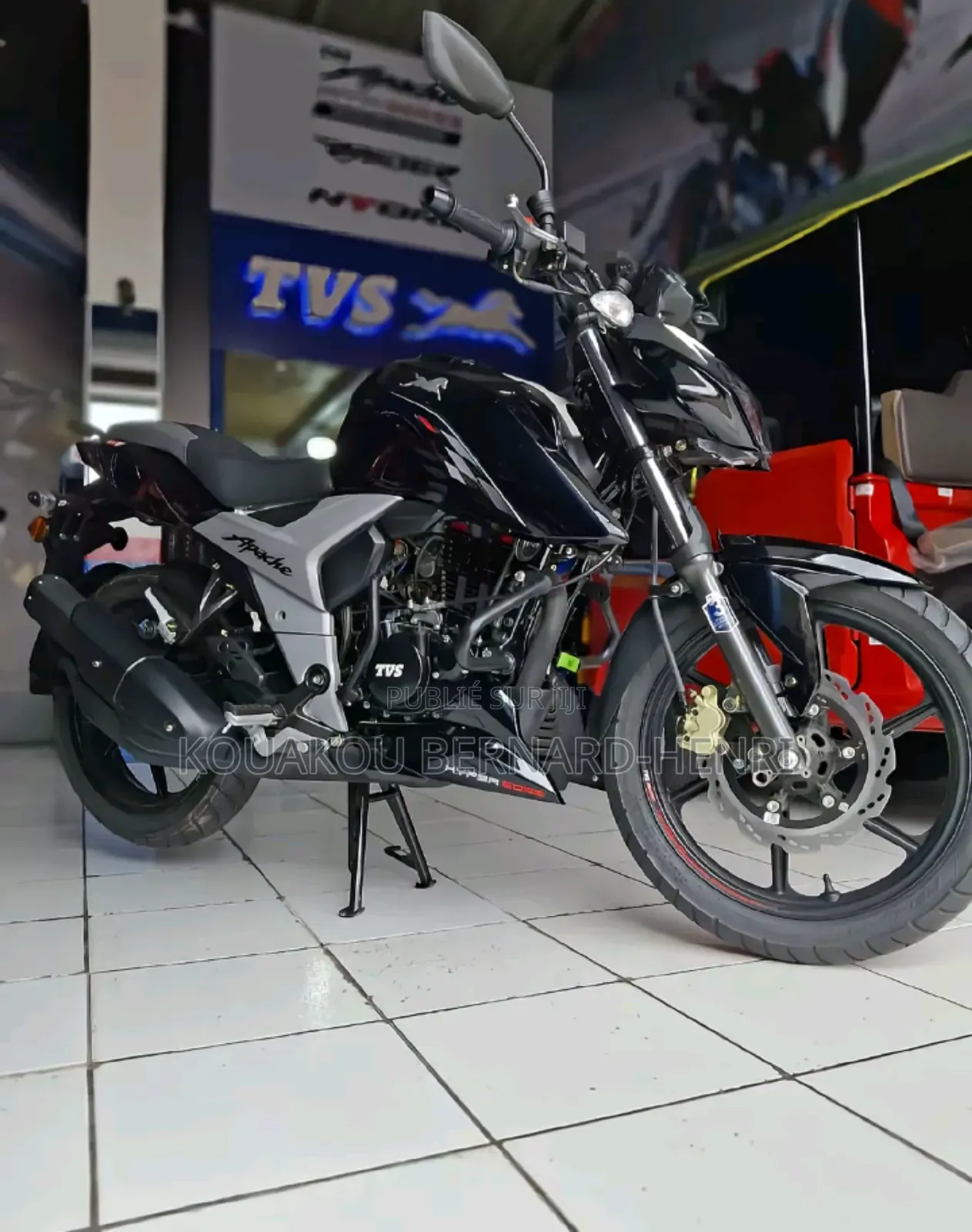 Nouveau TVS Apache 180 RTR 2026 Noir