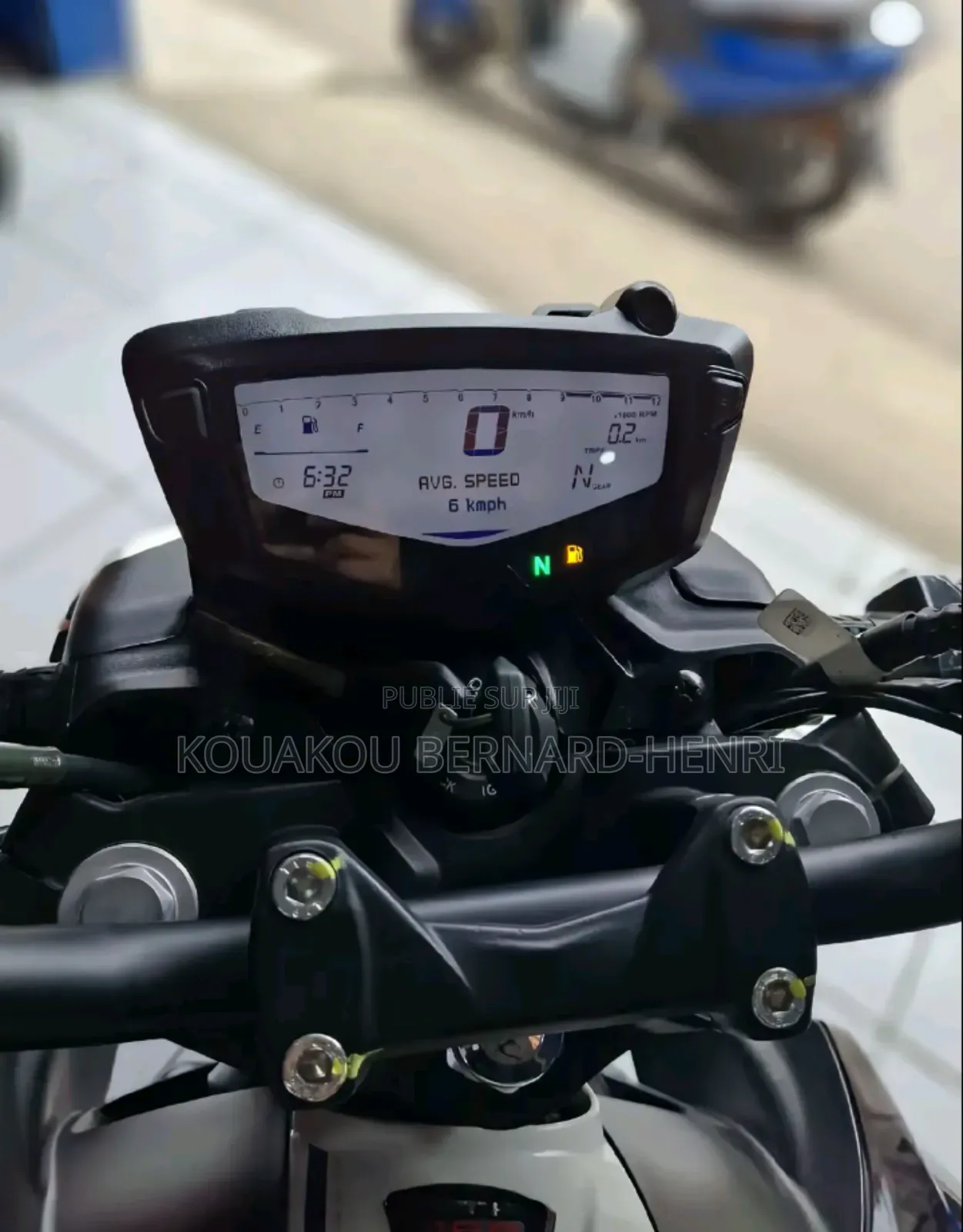 Nouveau TVS Apache 180 RTR 2026 Noir