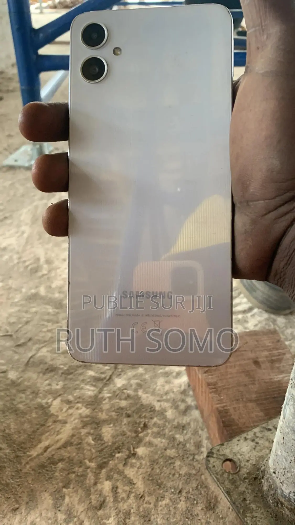 Nouveau Samsung Galaxy A05 64 GB Blanc