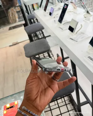 Nouveau Samsung Galaxy S10 128 GB Noir