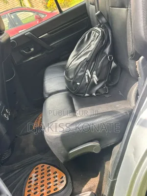 Mitsubishi Pajero 2011 Argenté