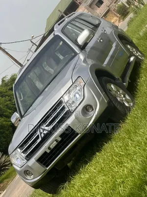 Mitsubishi Pajero 2011 Argenté