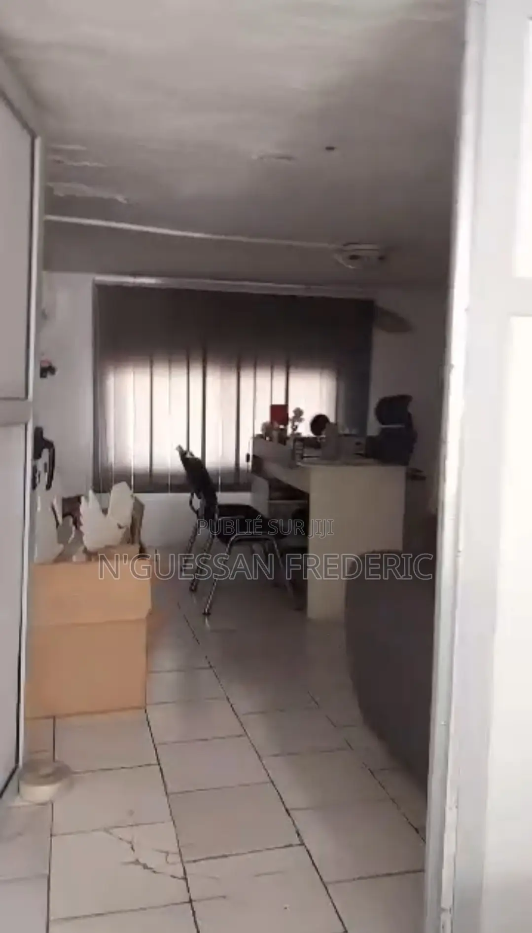 Magasin en Mezzanine Avec Toilette À Céder À Marcory Ste Thérèse