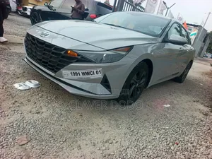 Hyundai Elantra 2023 Turquoise