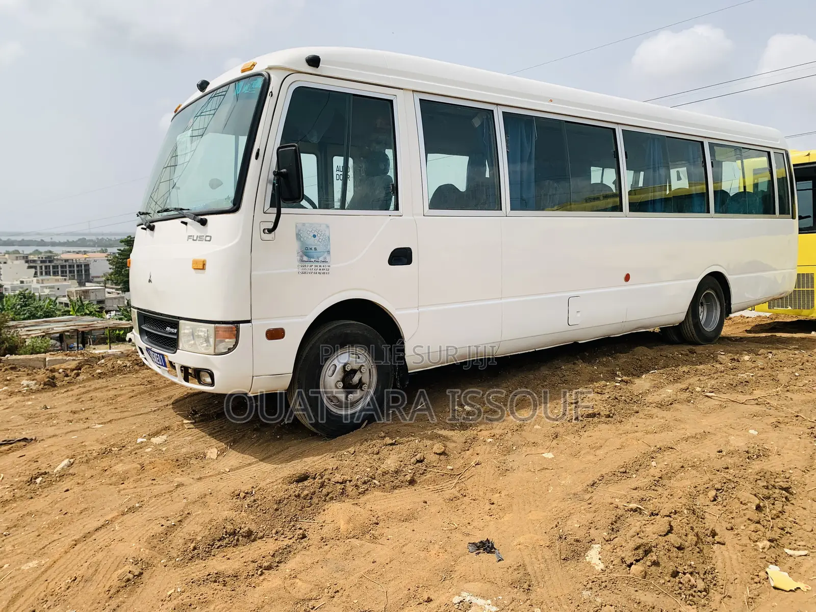 Mitsubishi Fuso Canter 2017 Blanc