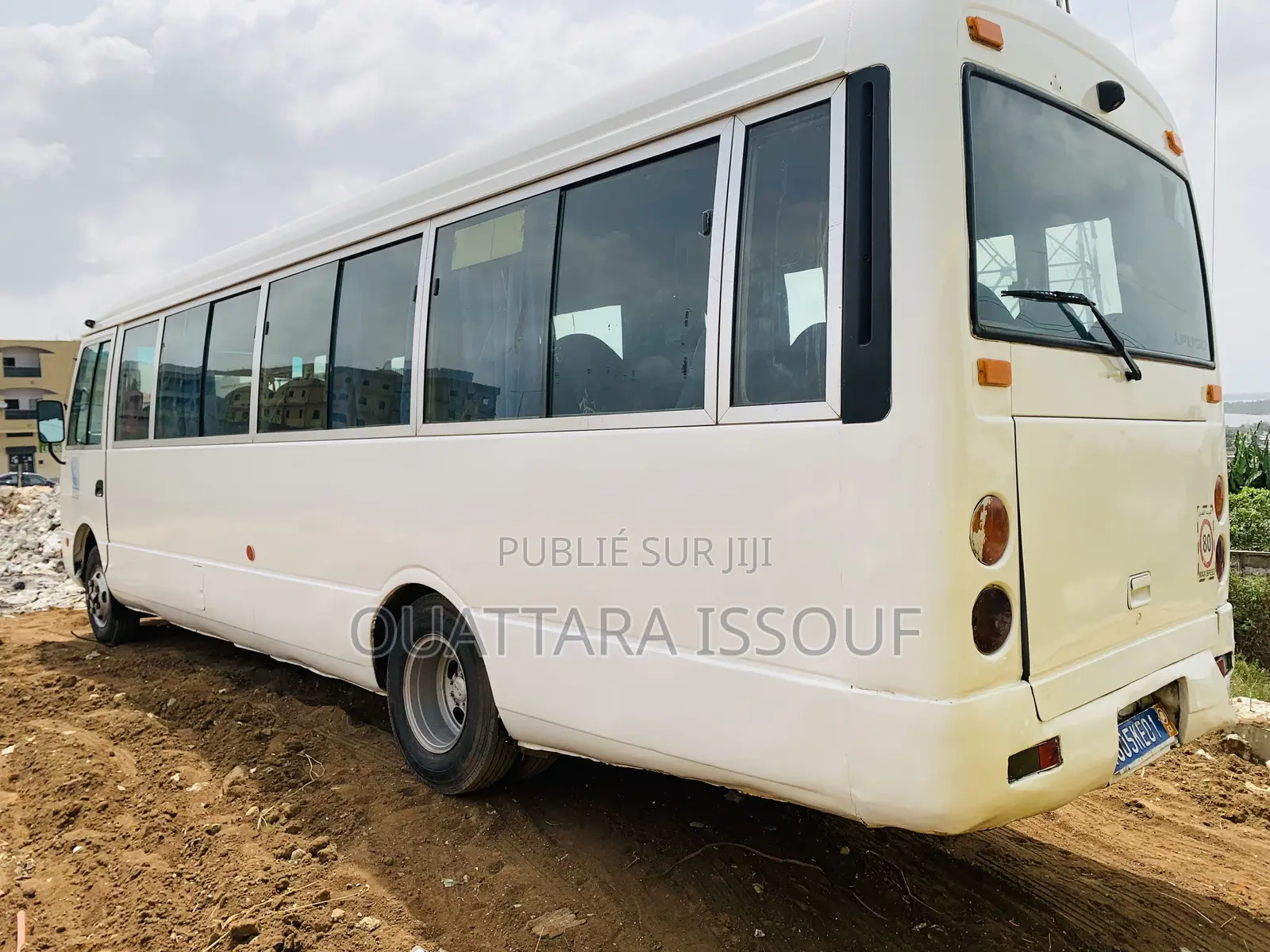 Mitsubishi Fuso Canter 2017 Blanc