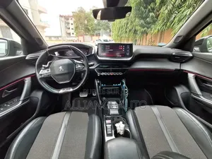 Peugeot 2008 2022 Noir