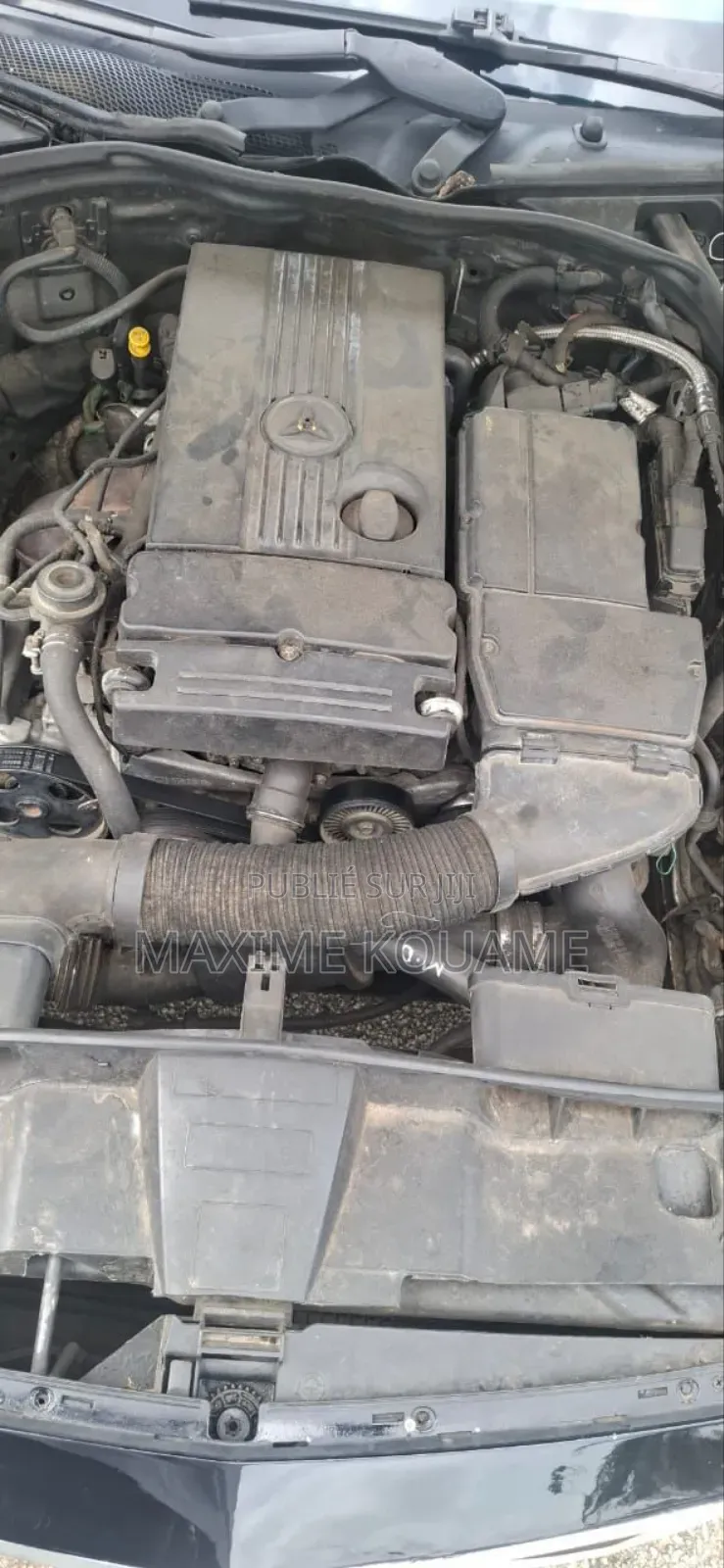 Mercedes-Benz E200 2011 Noir