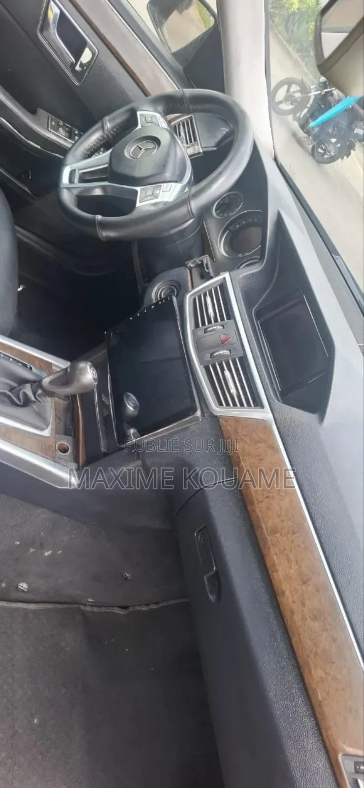 Mercedes-Benz E200 2011 Noir