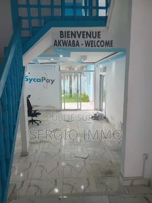 3chbre Duplex dans Sergio Immo, Cocody à Louer