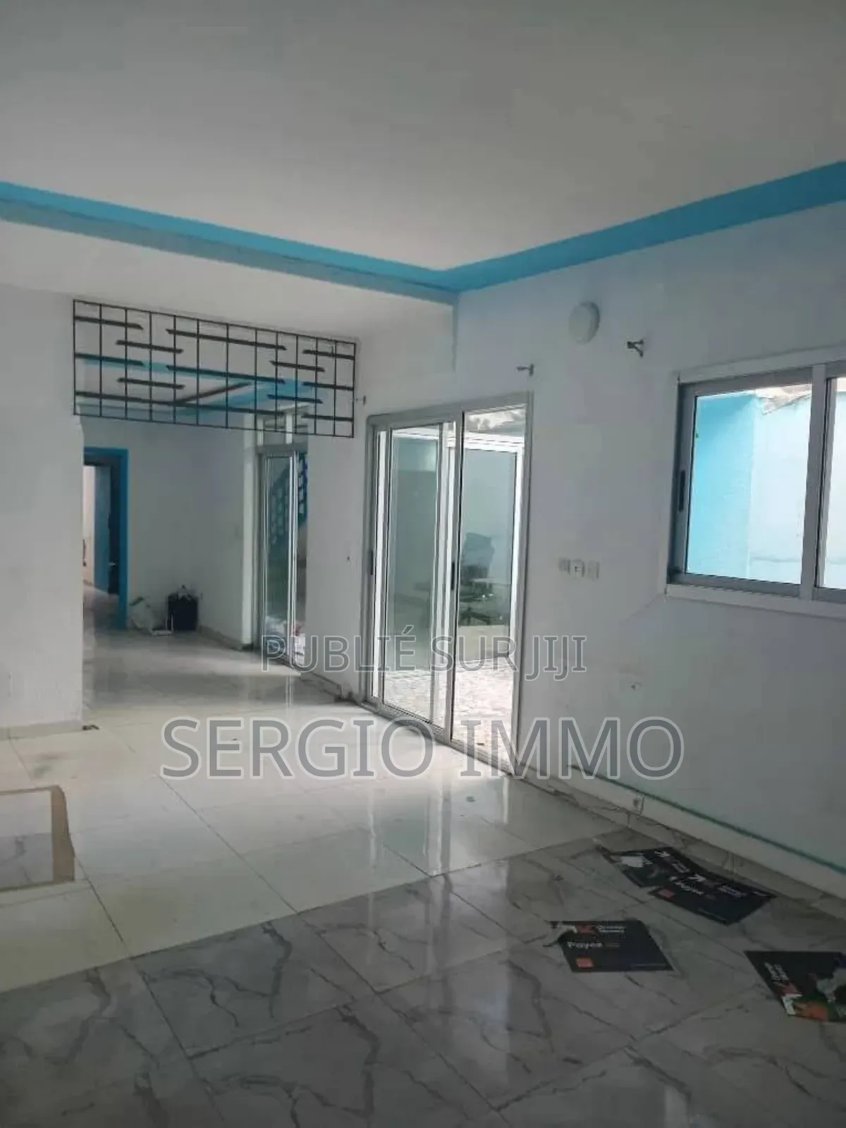 3chbre Duplex dans Sergio Immo, Cocody à Louer