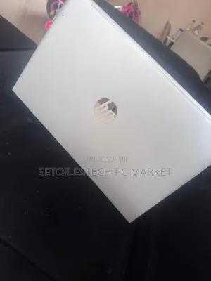 Nouveau HP ProBook 440 G10 8GB Intel Core i7 SSD 512GB