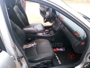 Mercedes-Benz C200 2002 Gris