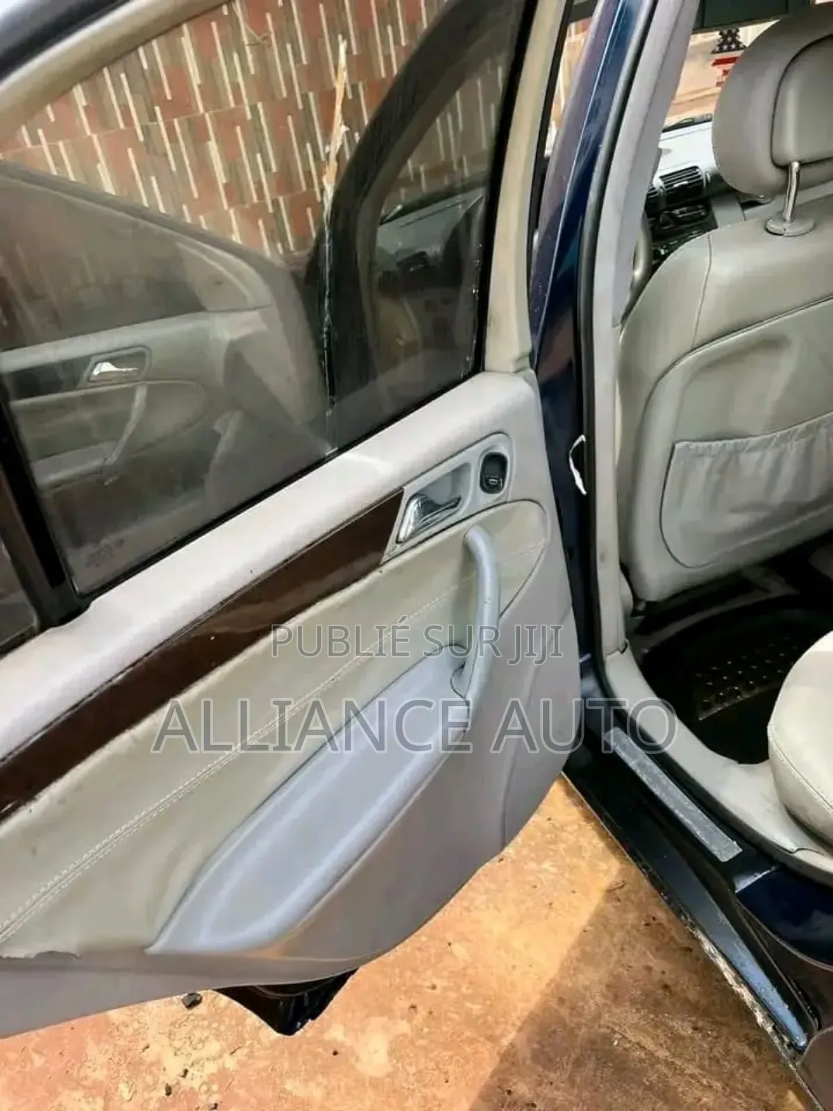 Mercedes-Benz C200 2002 Bleu