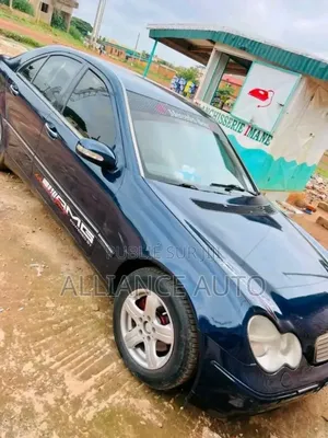 Mercedes-Benz C200 2002 Bleu