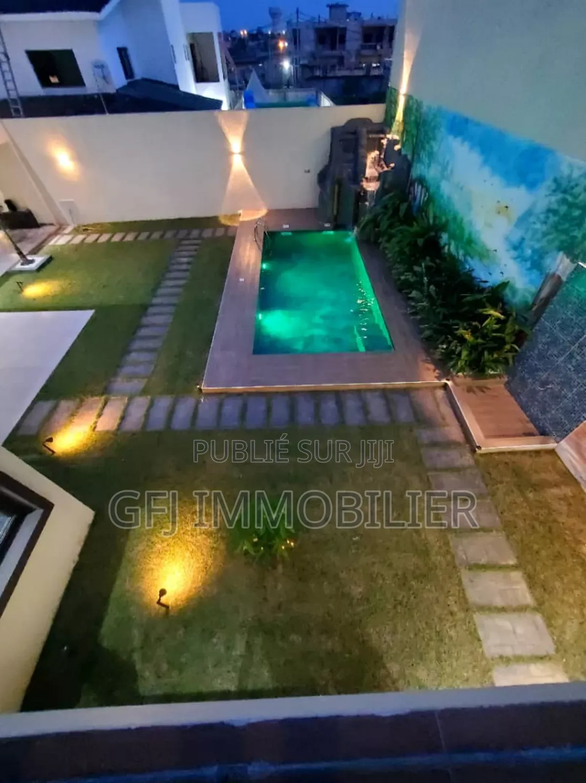 5chbre Duplex dans G.F.J Immobilier, Cocody à Vendre