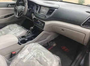 Hyundai Tucson Limited AWD 2018 Beige