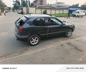 Toyota Corolla Sedan Automatic 2004 Argenté