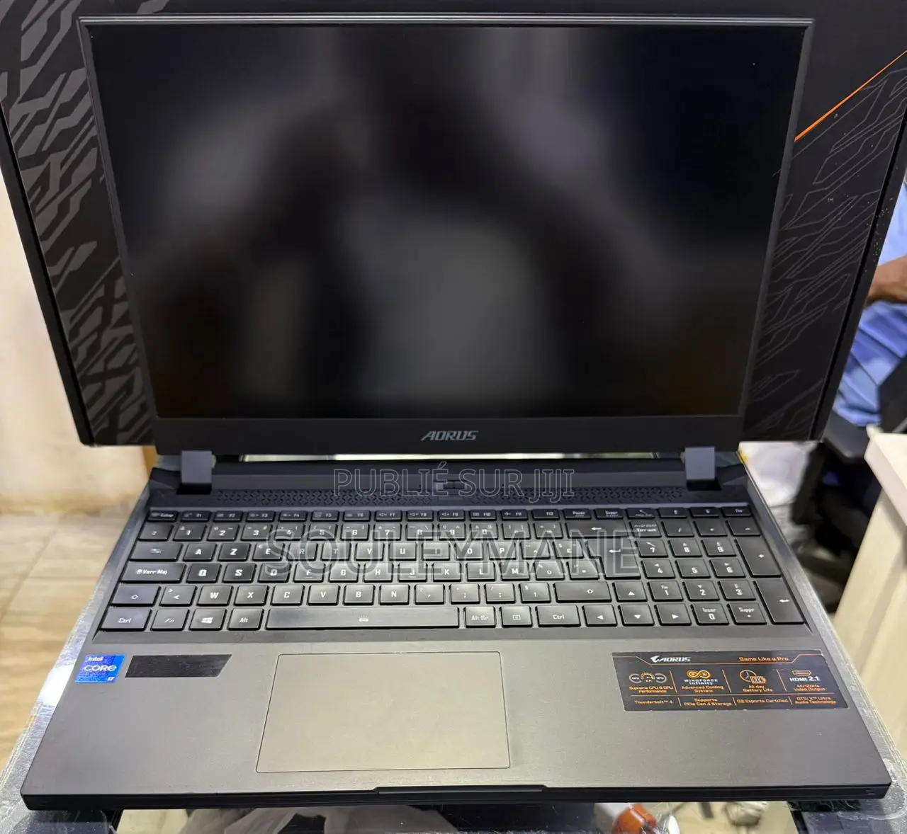 Ordinateur portable Gigabyte AERO 15 16GB Intel Core i7 SSD 512GB