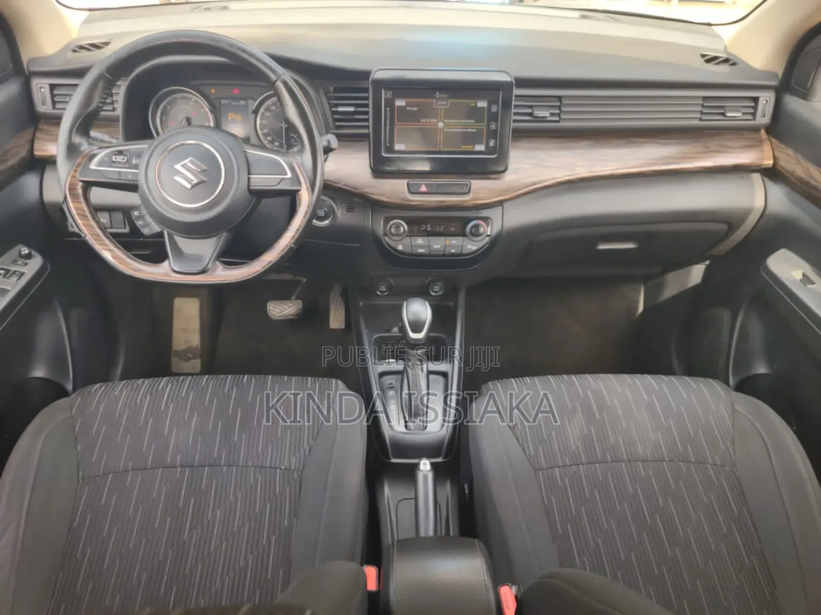 Suzuki Ertiga 2022 Gris