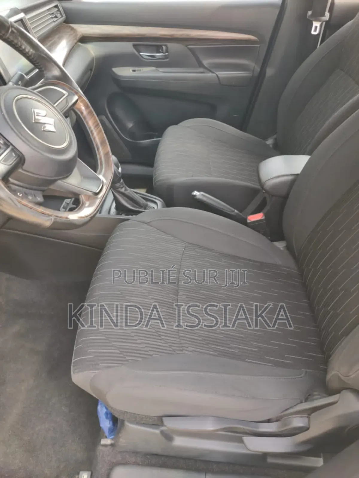 Suzuki Ertiga 2022 Gris