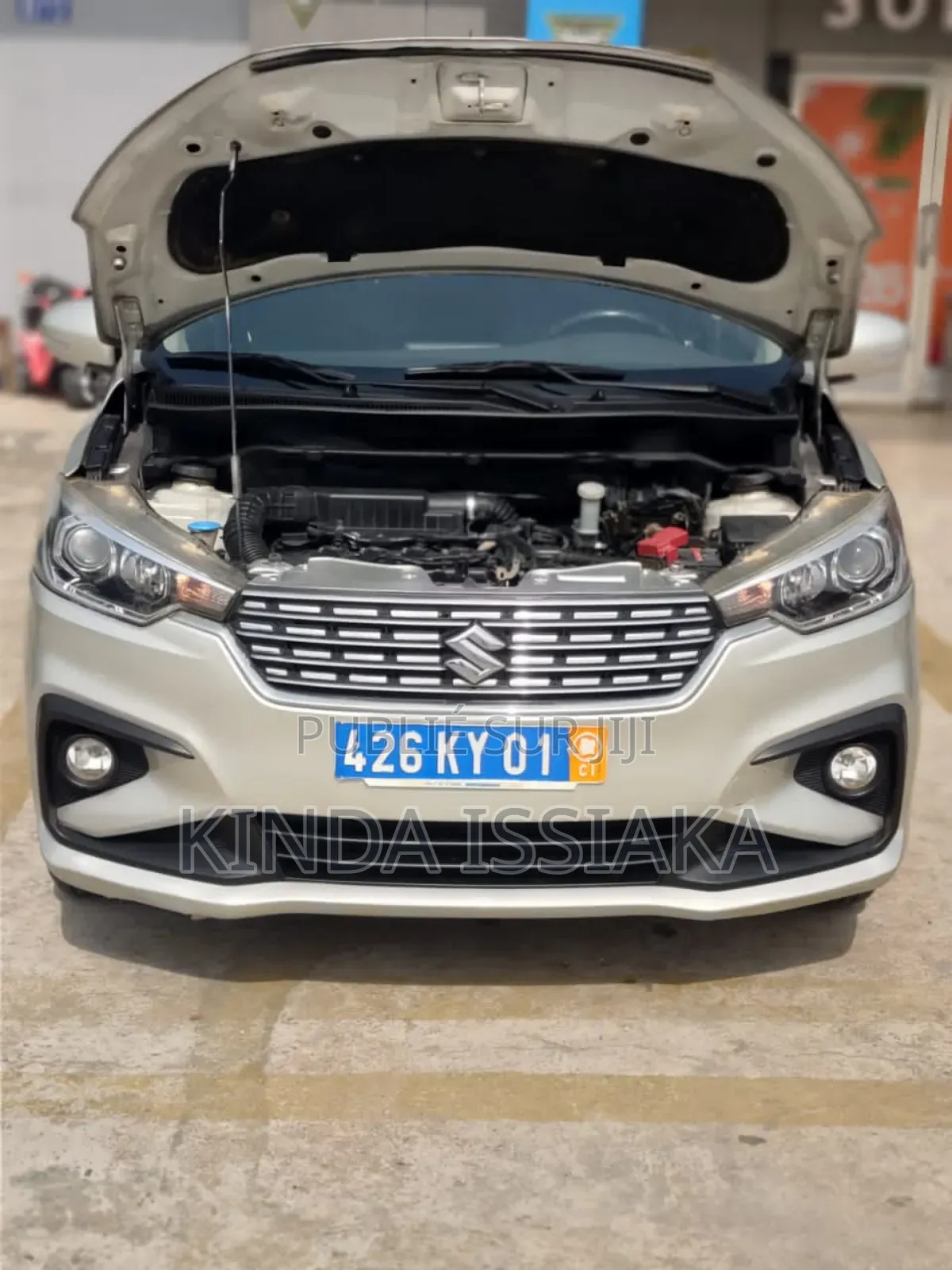 Suzuki Ertiga 2022 Gris