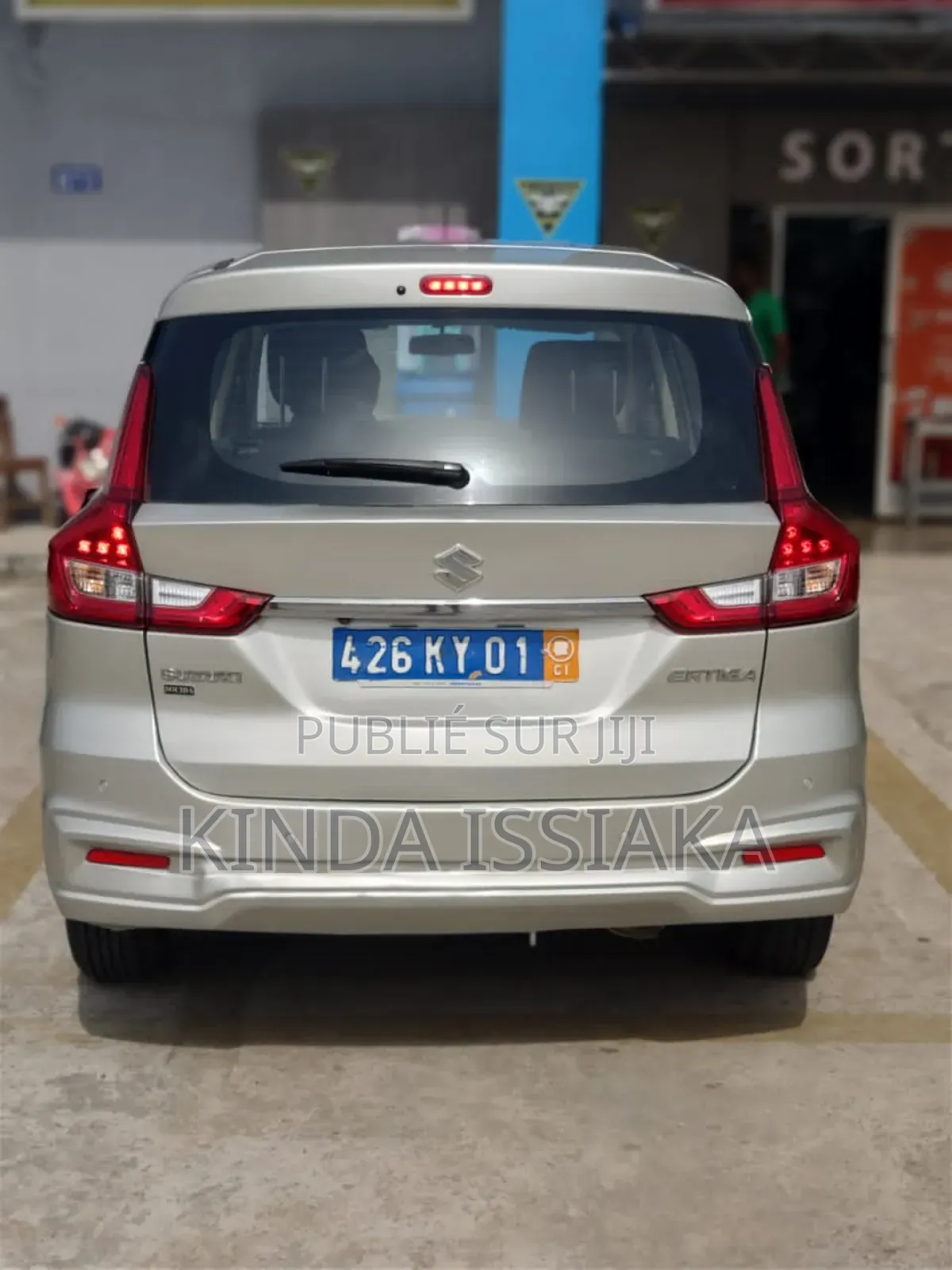 Suzuki Ertiga 2022 Gris