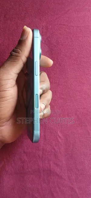 Nouveau Apple iPhone 16 128 GB Vert